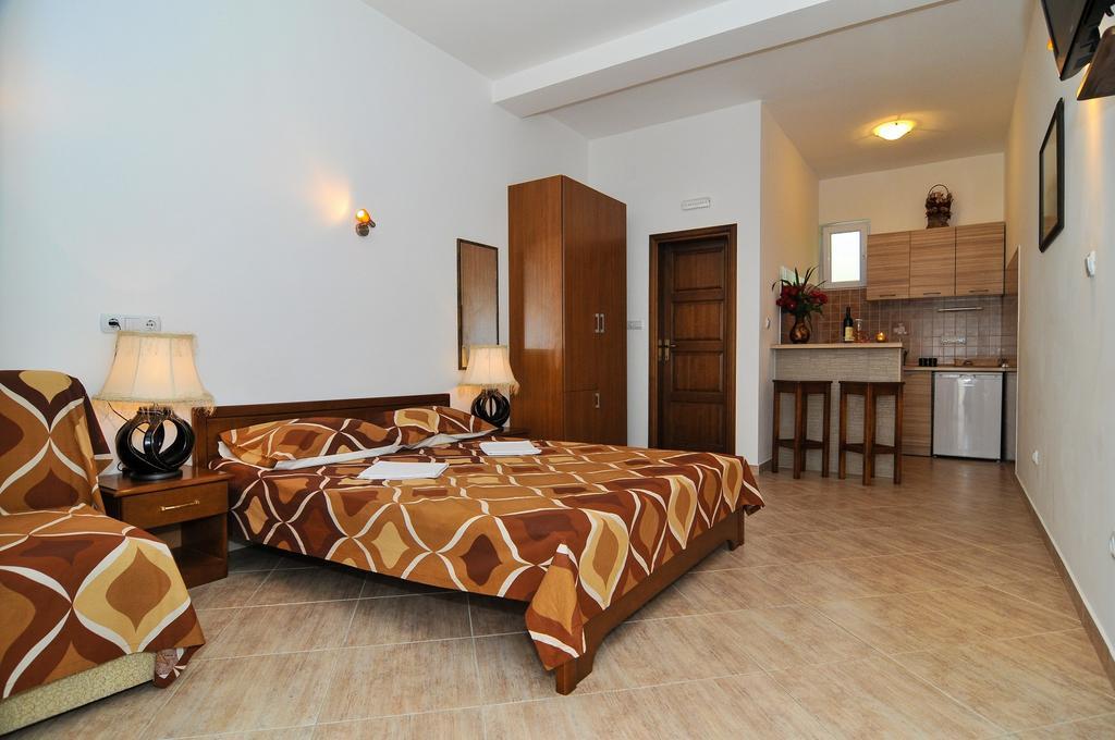 Apartments Samardzic Tivat Ngoại thất bức ảnh